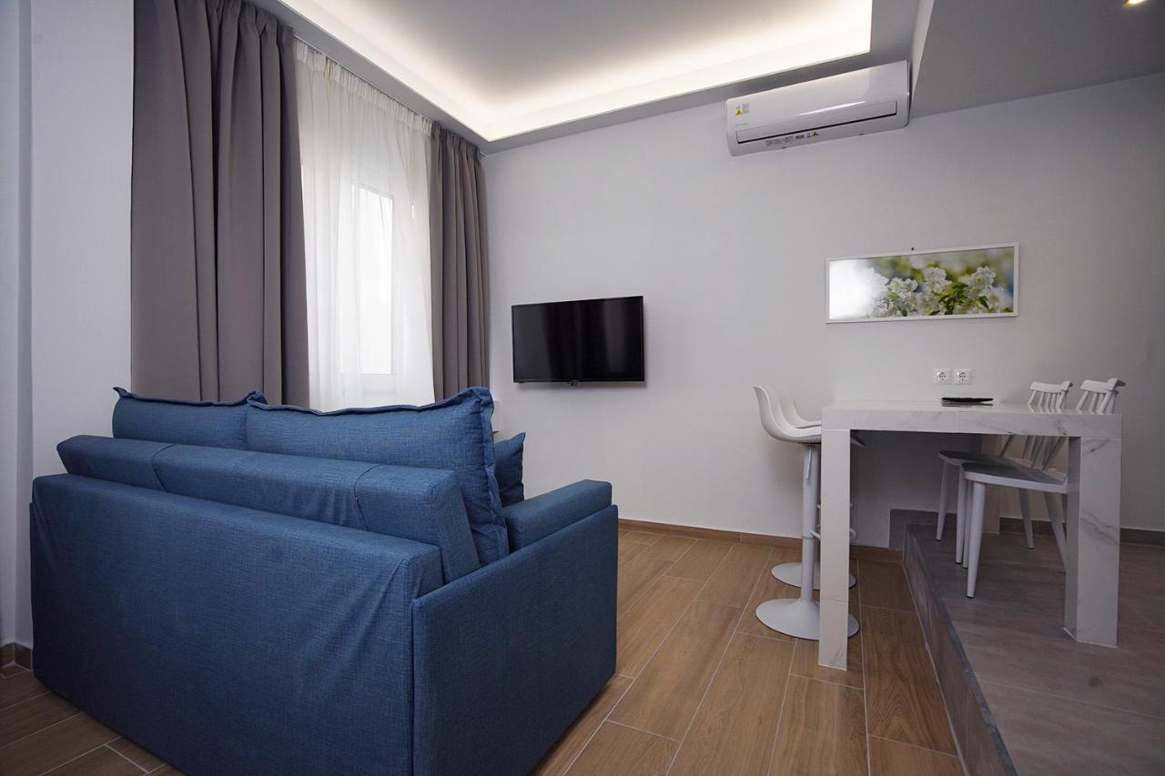Tip - Top Suites Athènes Extérieur photo
