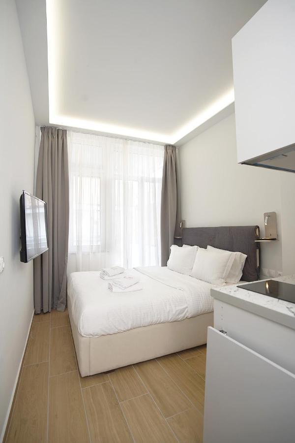 Tip - Top Suites Athènes Extérieur photo