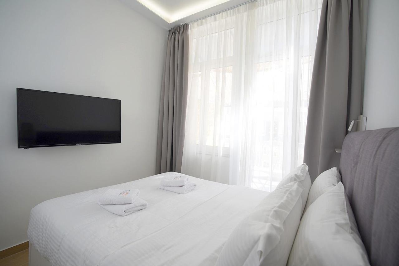Tip - Top Suites Athènes Extérieur photo