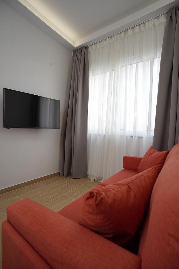 Tip - Top Suites Athènes Extérieur photo