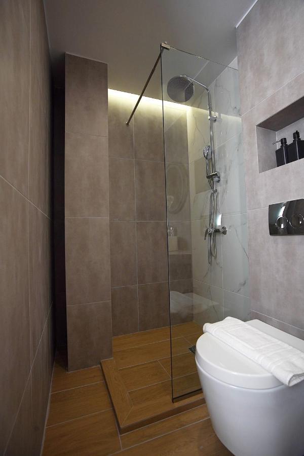 Tip - Top Suites Athènes Extérieur photo