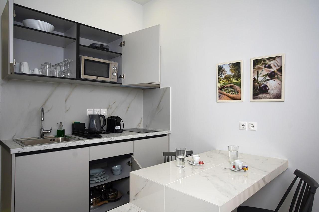 Tip - Top Suites Athènes Extérieur photo